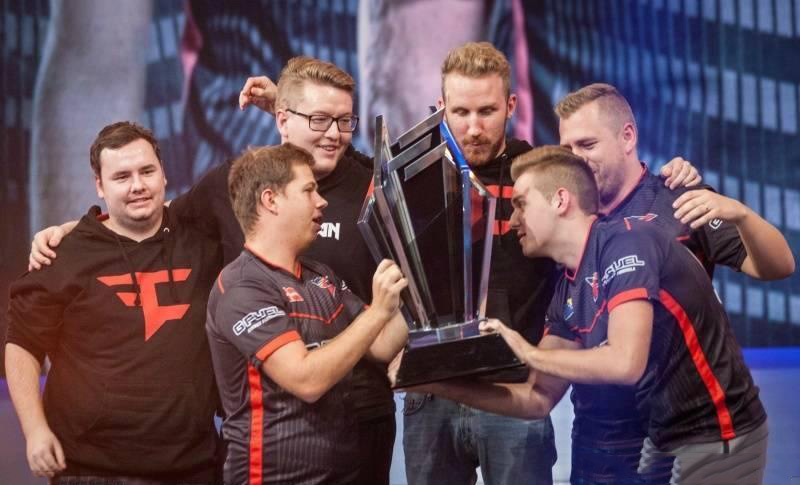 【蜂鸟电竞APP】助力2025英雄联盟LPL春季赛