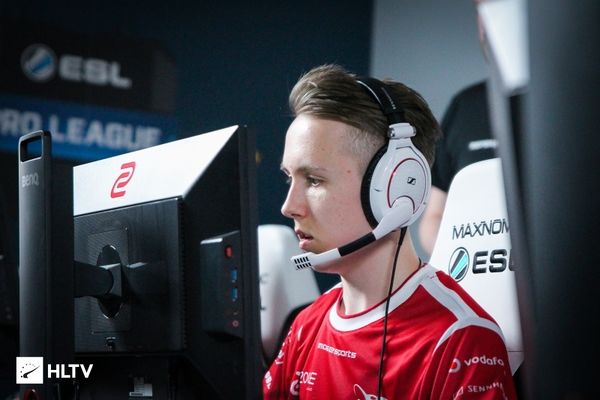 败者采访Weiwei：冒泡赛好好调整状态，保持状态吧